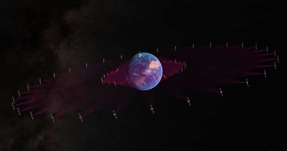 Rapa Nui es el primer y único territorio chileno en acceder a la red O3B, operada con satélites MEO (Medium Earth Orbit) ubicados a menor distancia de la tierra que los geoestacionarios. Gracias a esta tecnología lanzada mundialmente el año anterior, la isla mejora sustantivamente su conectividad, con una capacidad de 200 Mb/s.